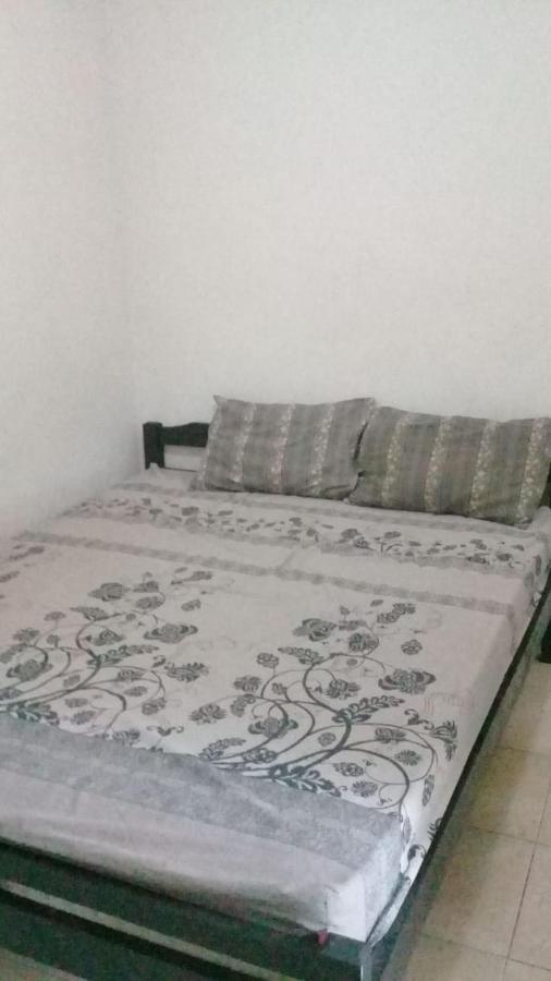 Kost Backpacker Hotel Sidoarjo Exterior photo