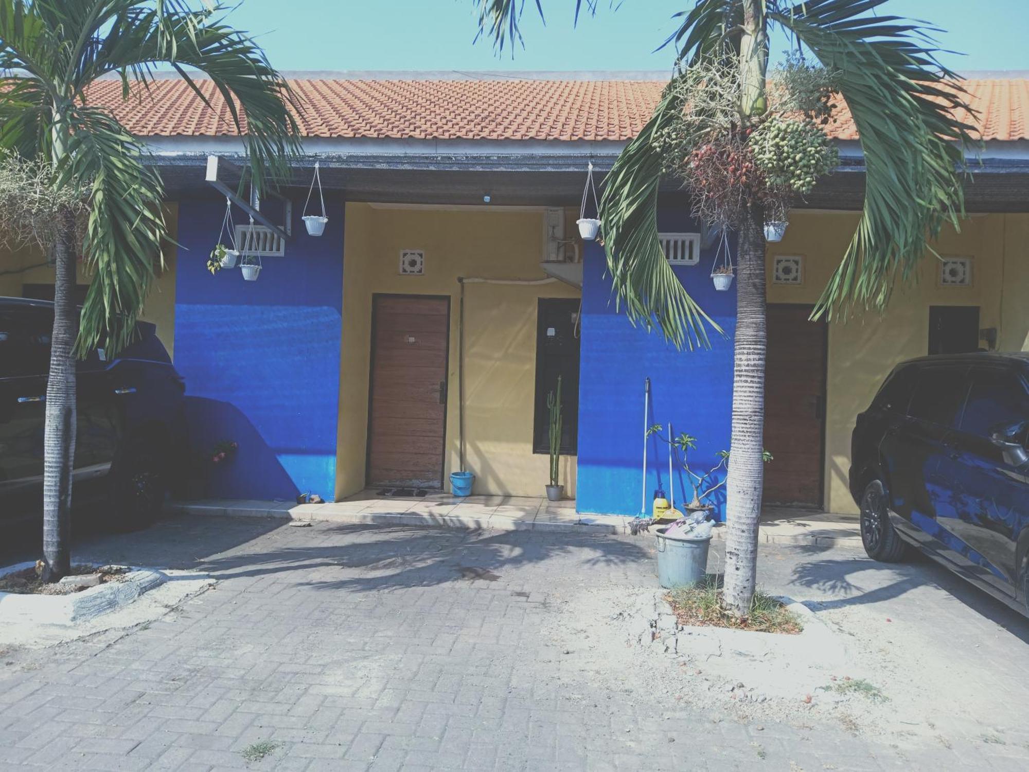 Kost Backpacker Hotel Sidoarjo Exterior photo